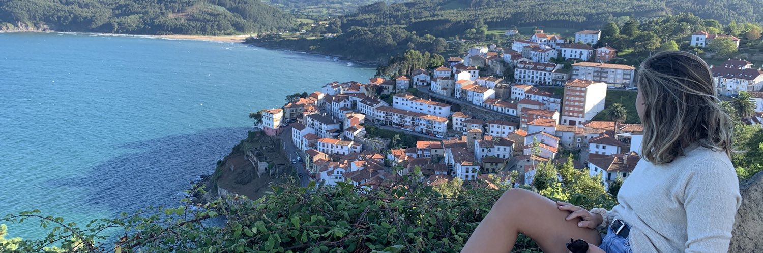 MarinaaSuarez's profile banner image