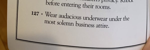 e_moons_ Profile Banner