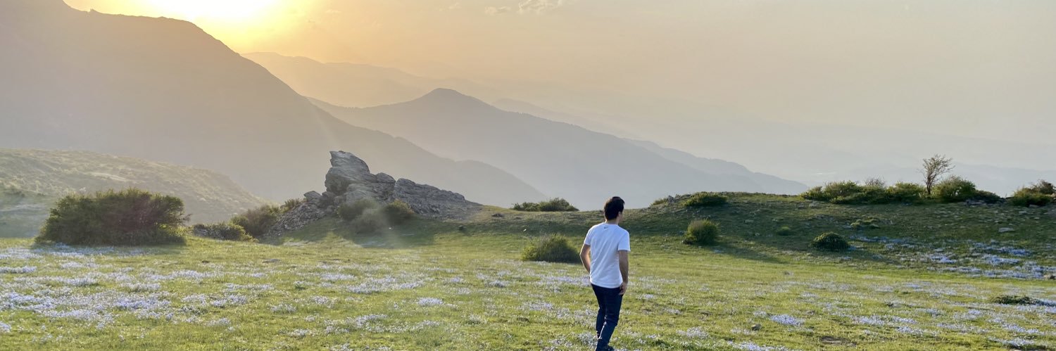vahid24's profile banner image