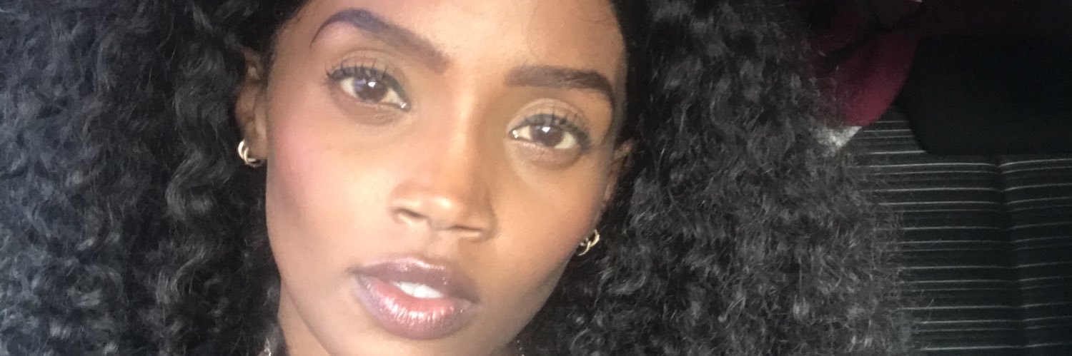 ItsLynnie's profile banner image