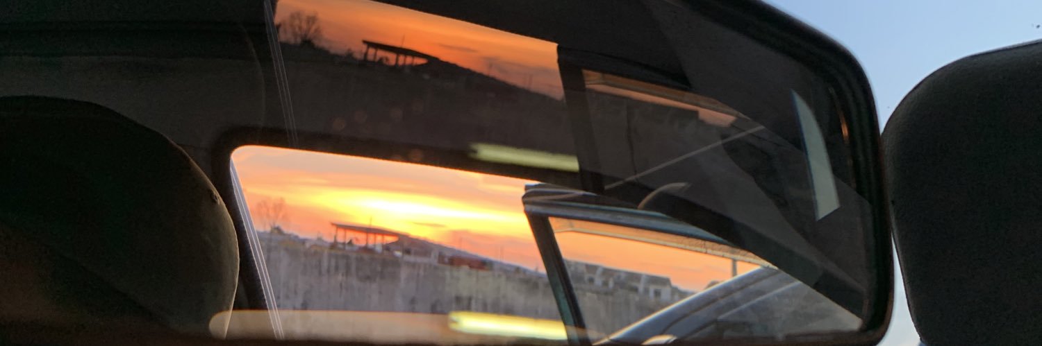 izzamazmei's profile banner image