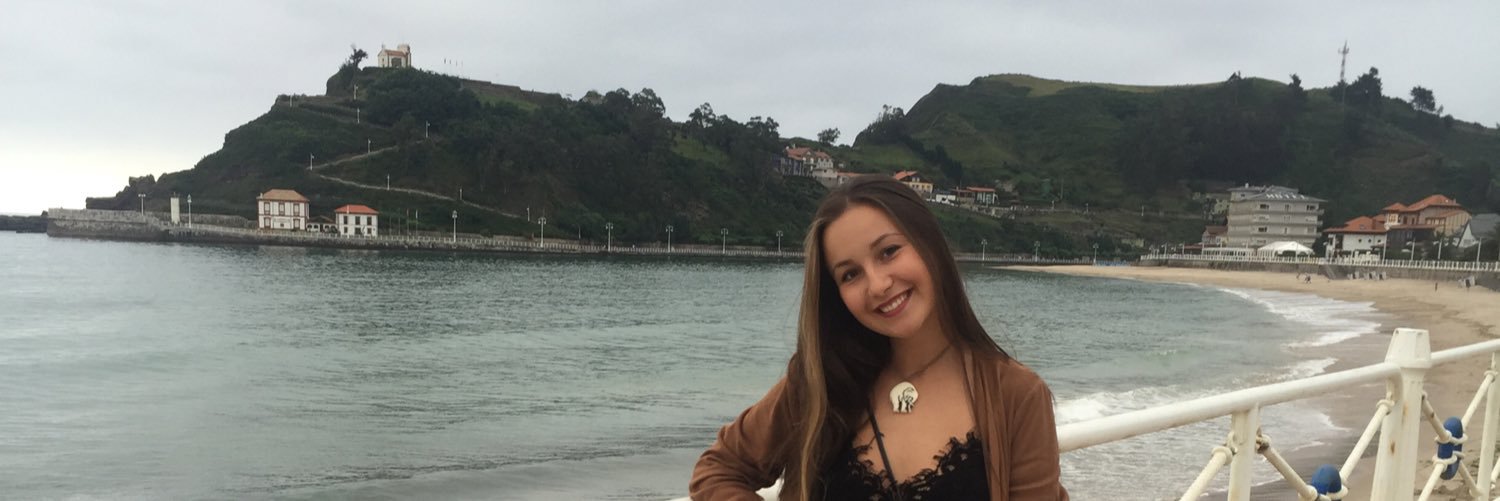 Carlota_monroe's profile banner image