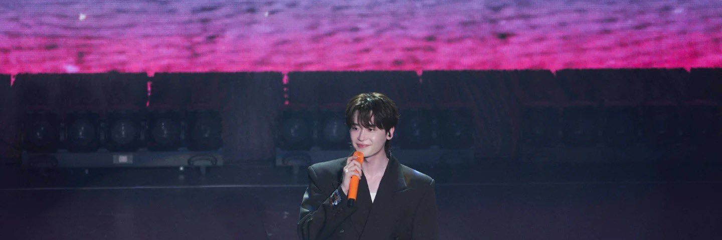 redkiwi_js's profile banner image