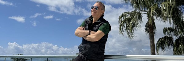 simonerusso's profile banner image