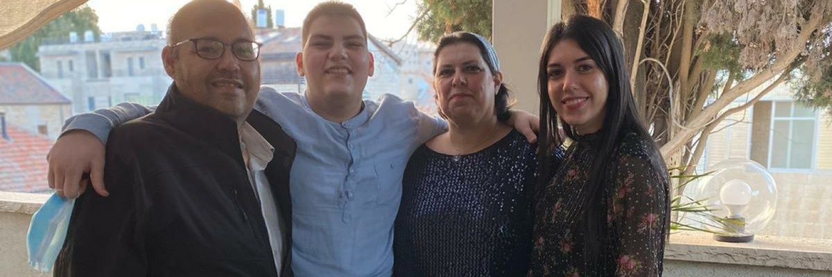 ravitfried's profile banner image