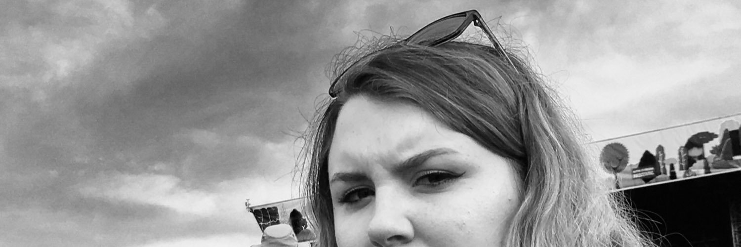 aimeecastlefans's profile banner image