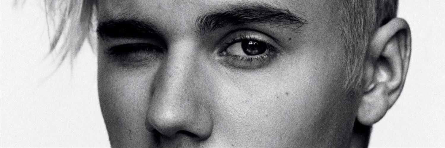 rachizzzle's profile banner image