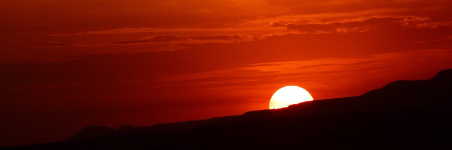 mumtosome's profile banner image