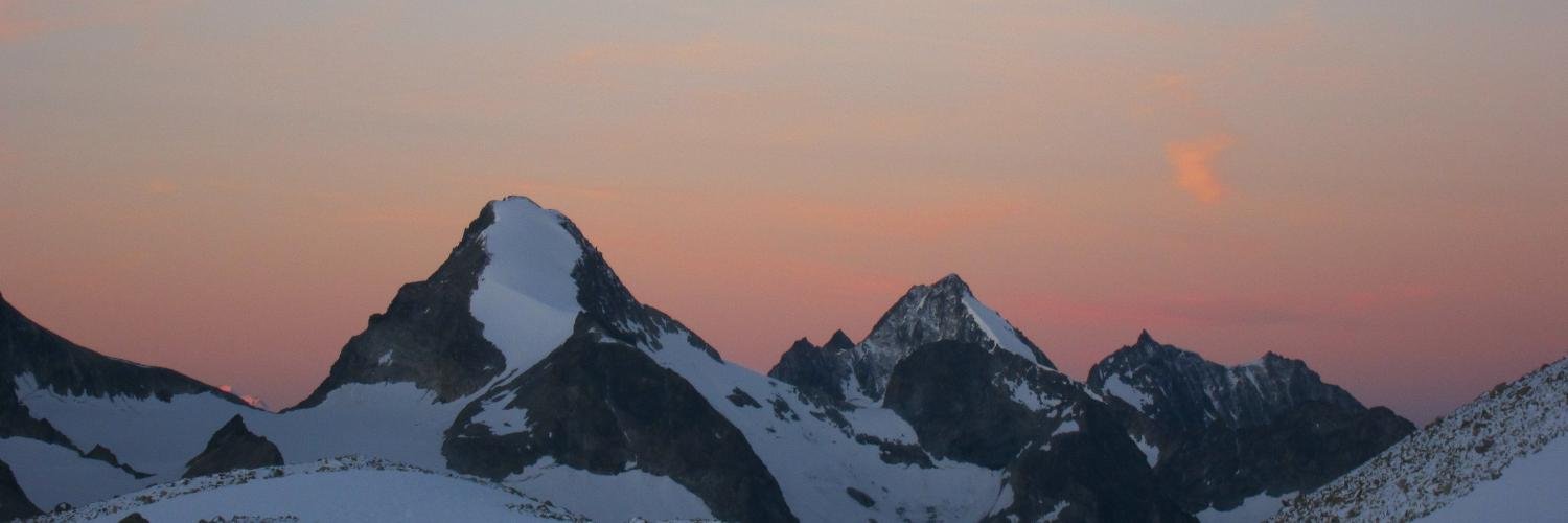 kelvinmann's profile banner image
