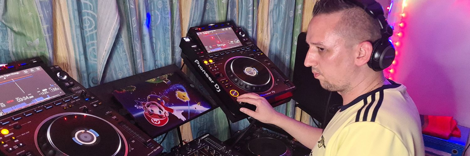 DJWheeze's profile banner image