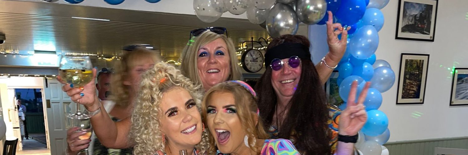 hollywade's profile banner image