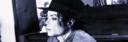 caroline_moon's profile banner image