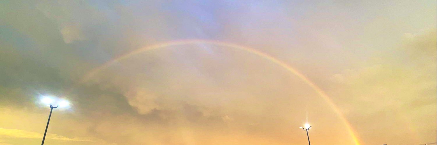 kylienic0le's profile banner image