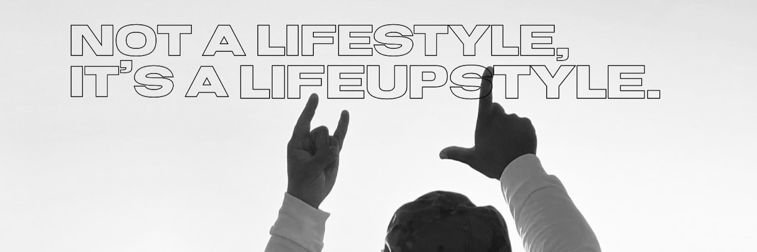 LIFEUPSTYLE's profile banner image