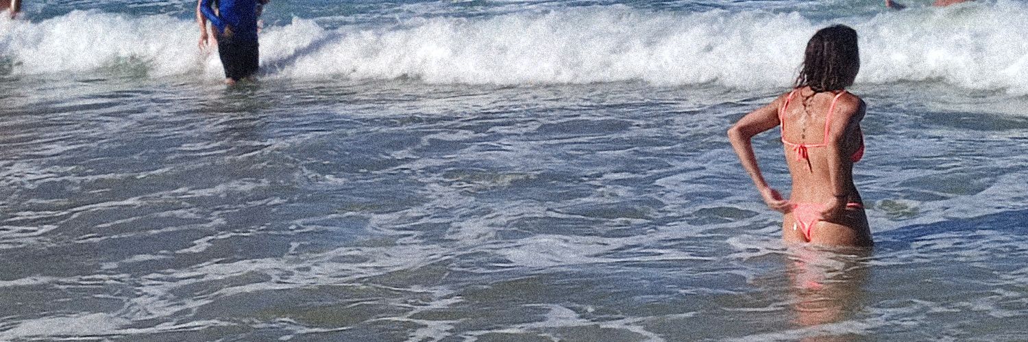 Selena 👽 banner