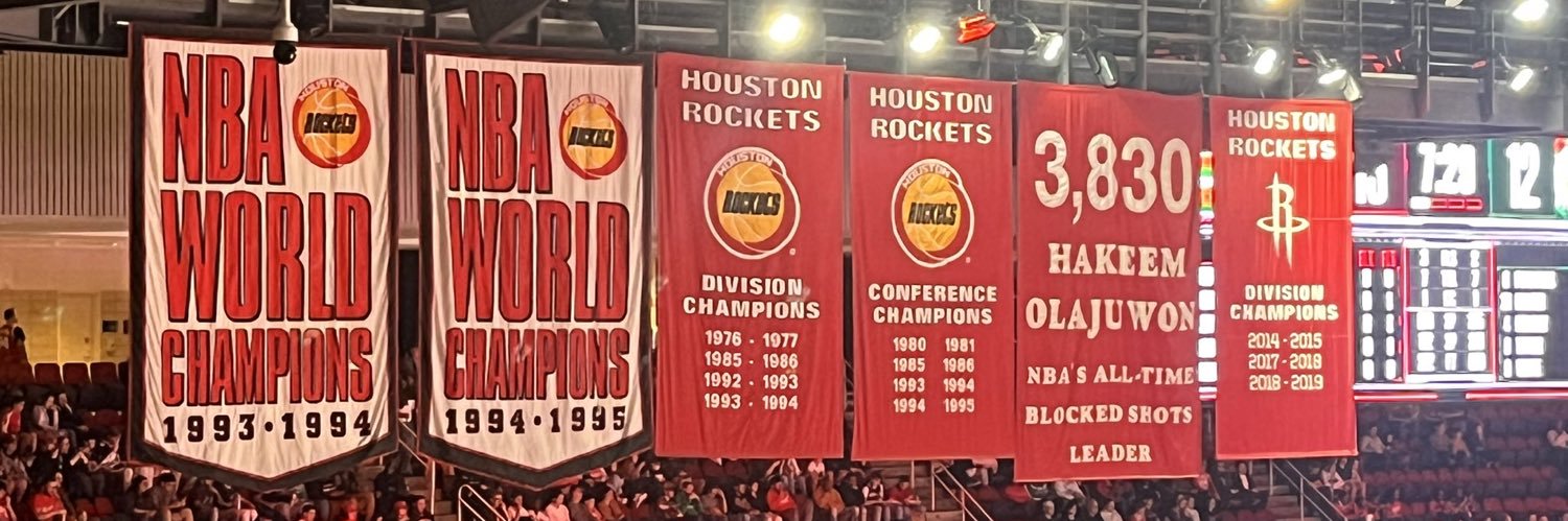 Dee Henny ✭ banner