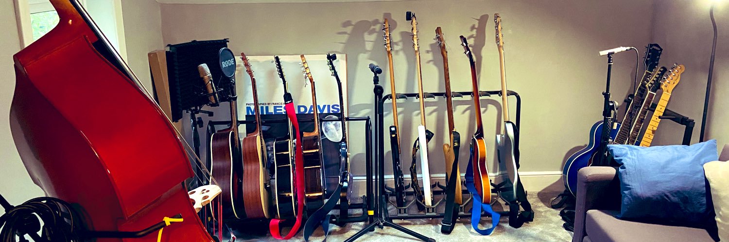 Dean Mahoney 💙 banner