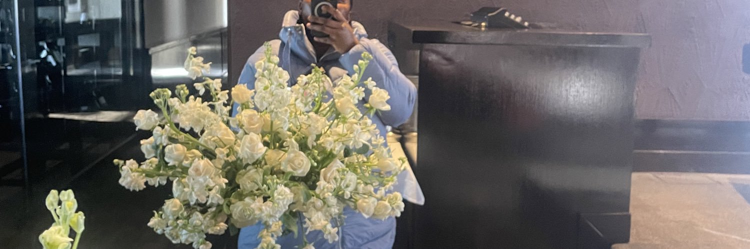 Huba_Fleurs's profile banner image