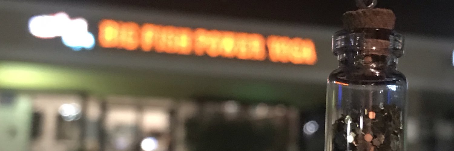 daisyd1016's profile banner image
