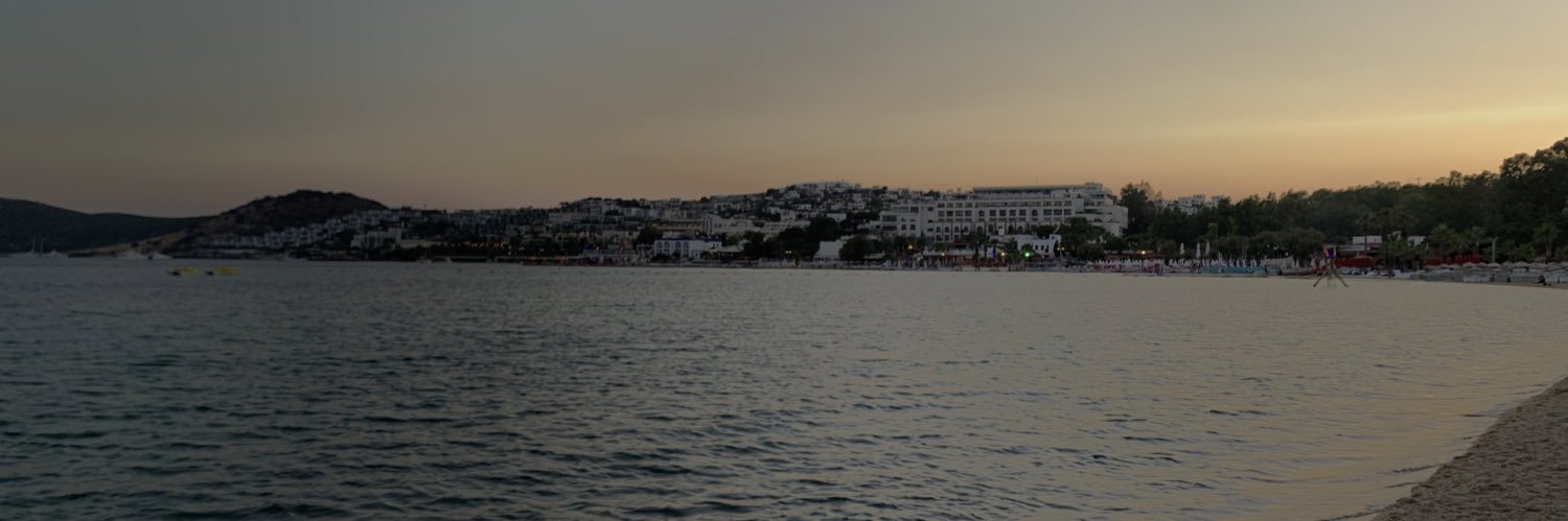 melikeceliiikk's profile banner image