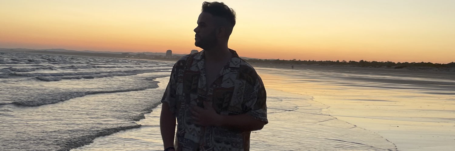 catrachico's profile banner image