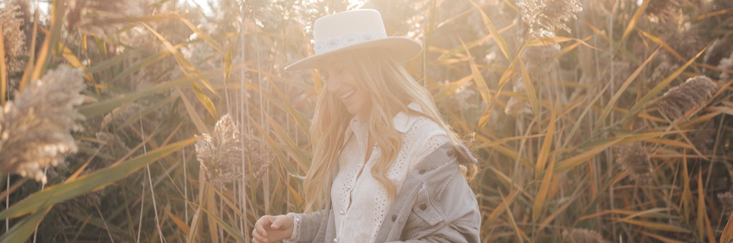 Amanda Weldon banner