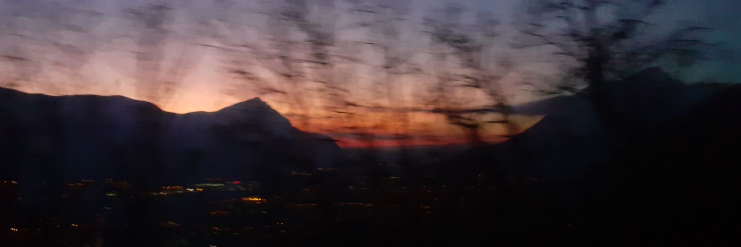 rimxae's profile banner image