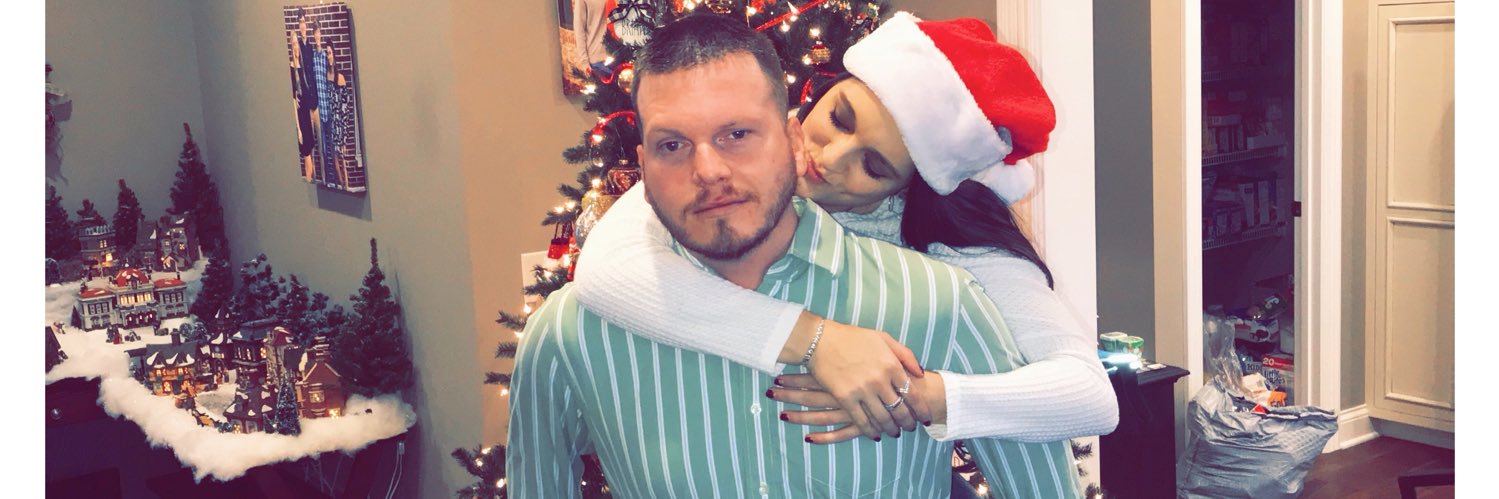 Chelsnicole26's profile banner image