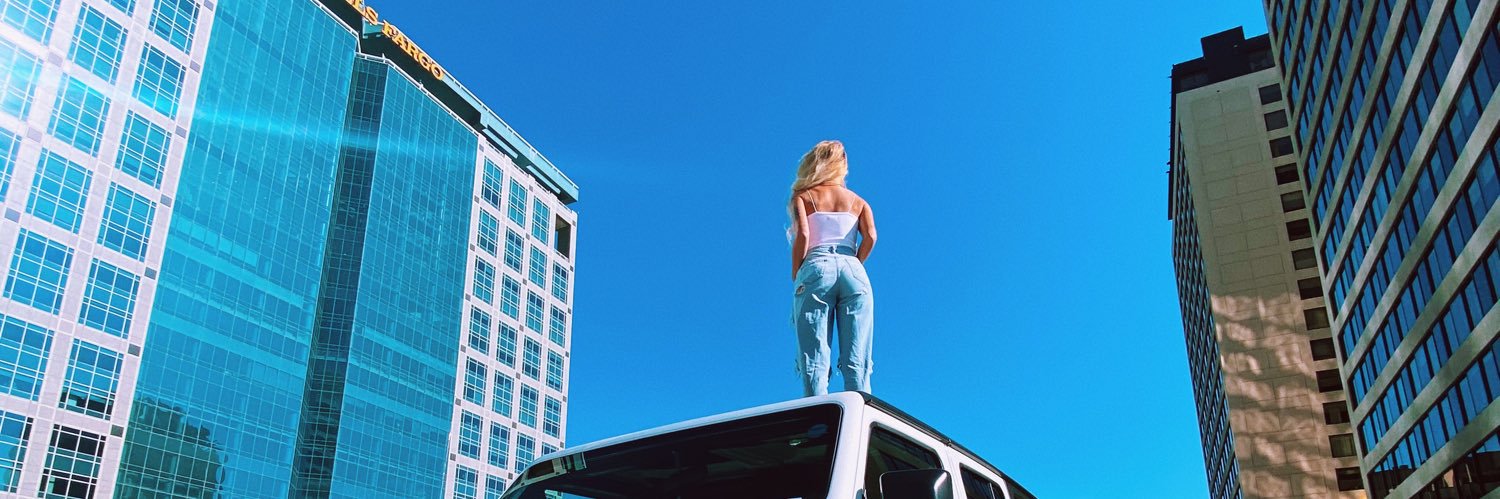 Erica Olsen 🌻 banner
