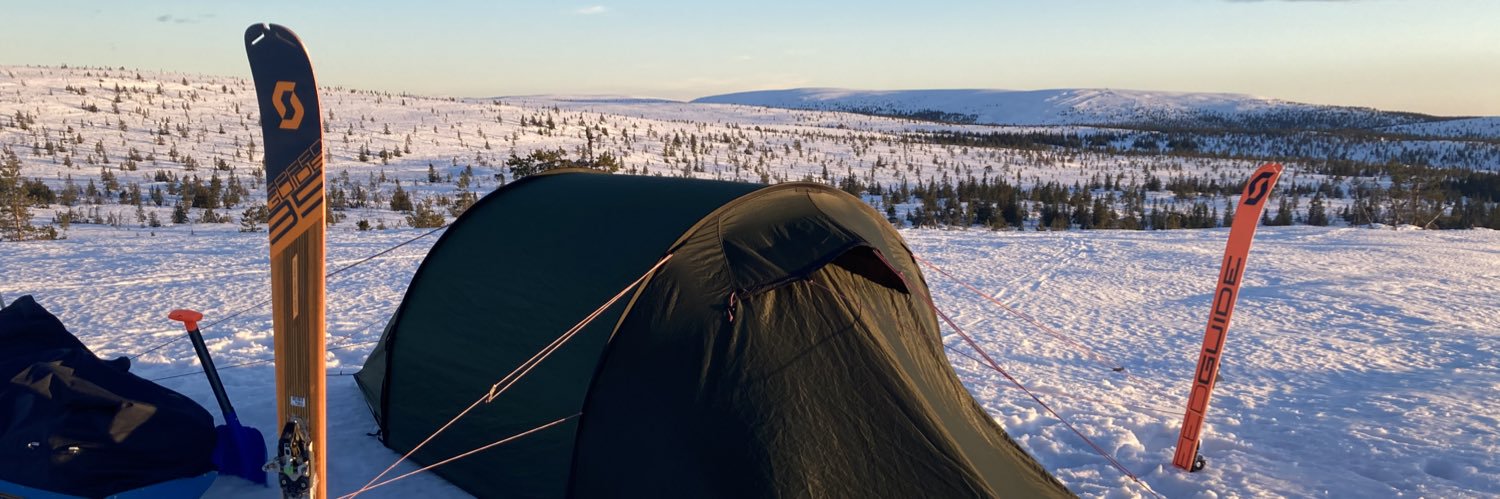 186Lind's profile banner image