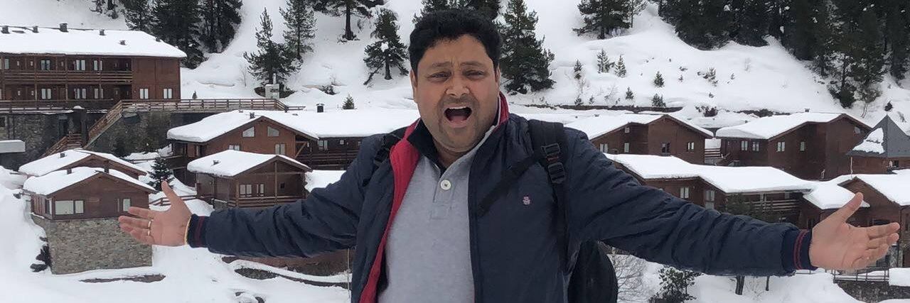 Vikas Handu banner