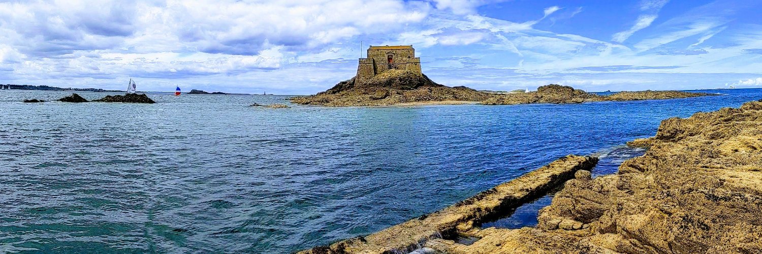 Laurent Coursimault banner