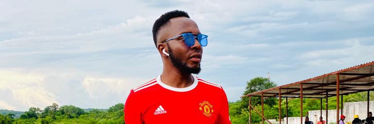 ThizaCalvin17's profile banner image