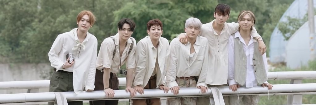 kiwi loves binnie✶🌜 banner