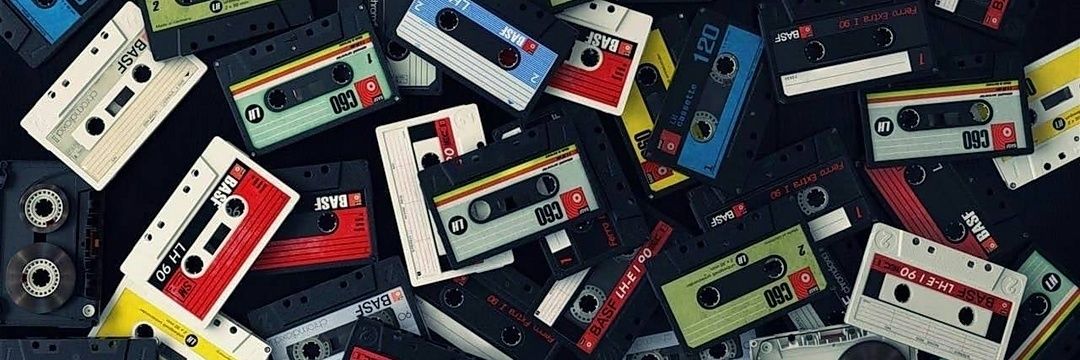 Unplugged Cat🎧 banner