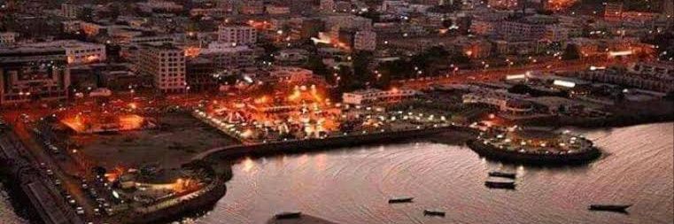 fariiahmed's profile banner image