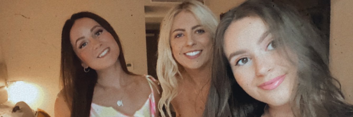 lisa_crane's profile banner image