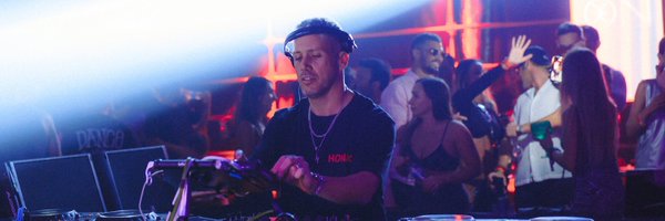 fallendes Profile Banner