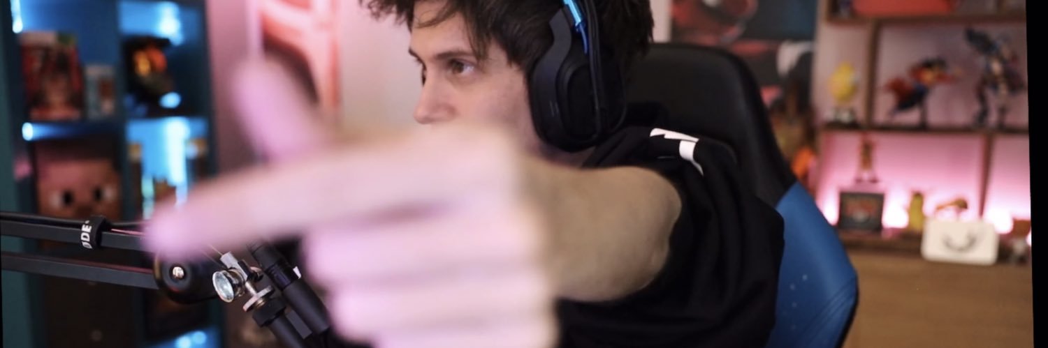 mmeyed_'s profile banner image