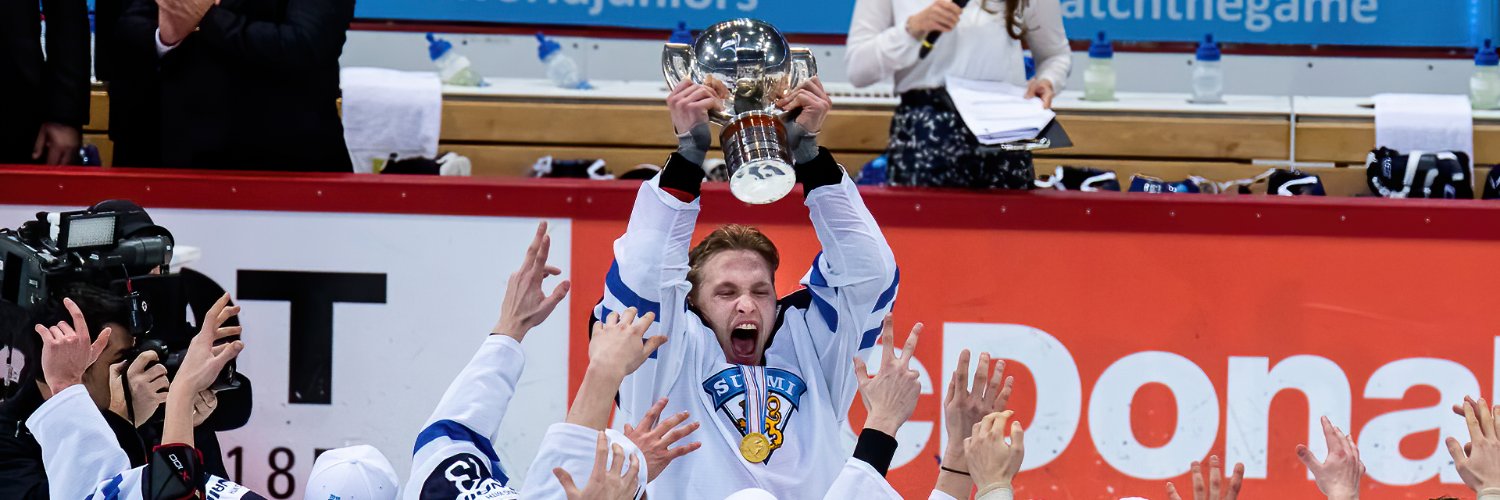 jpellava's profile banner image