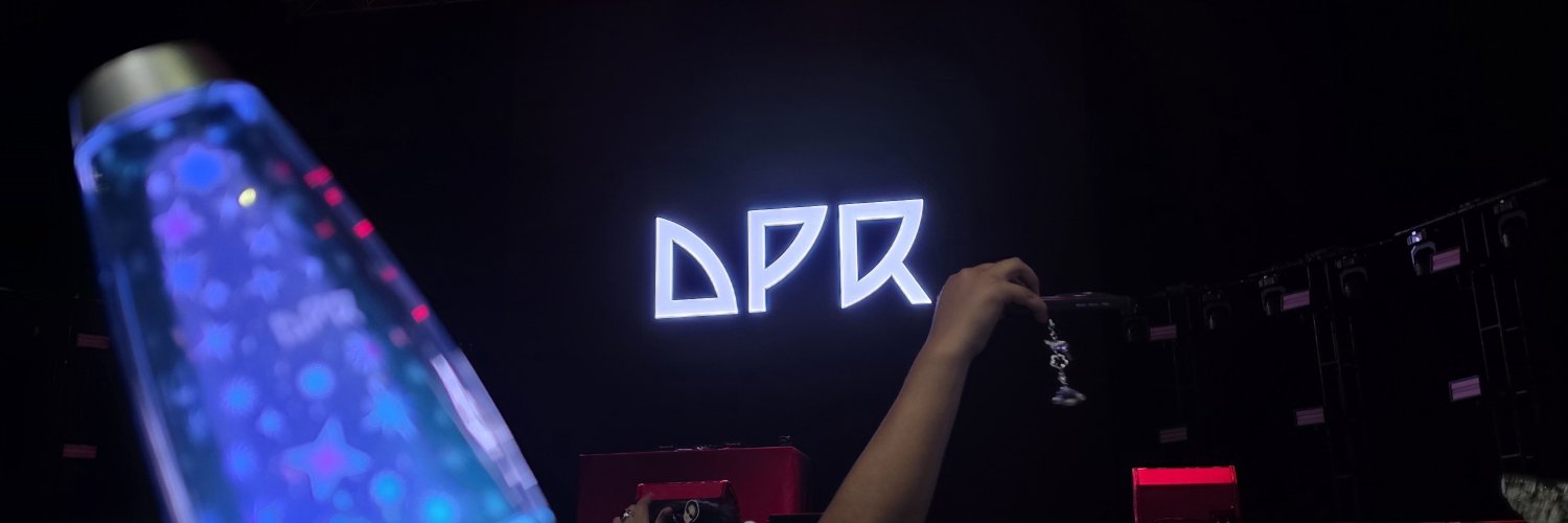 V_ari_b's profile banner image