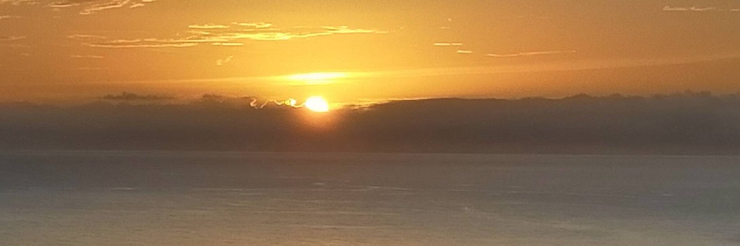 b0989435631's profile banner image