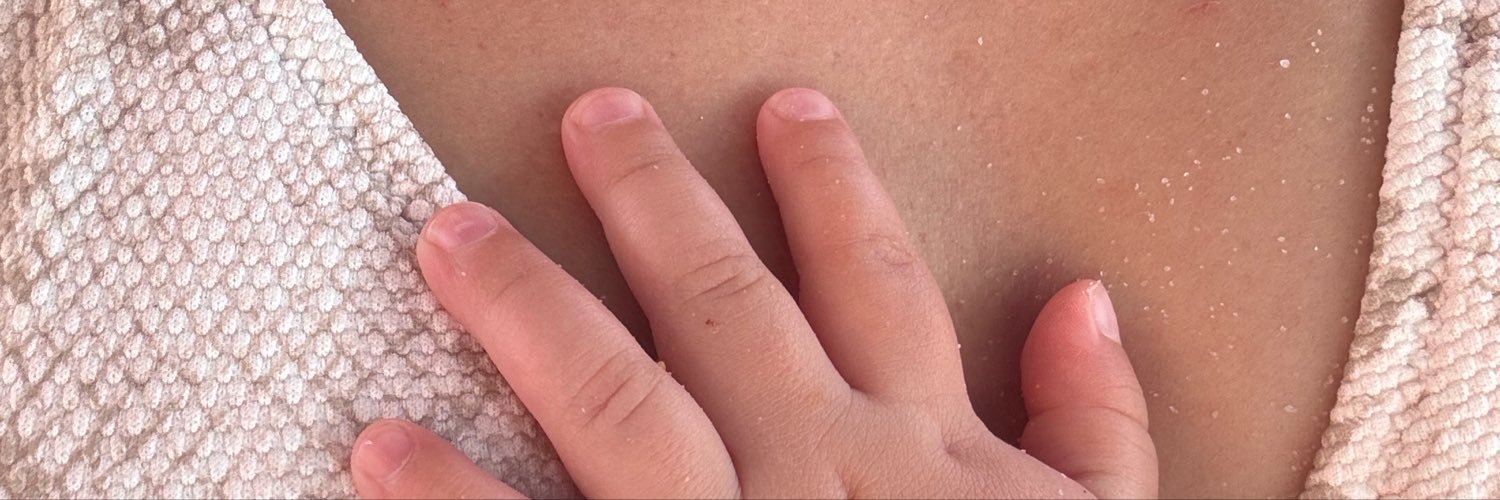 rissaann__'s profile banner image