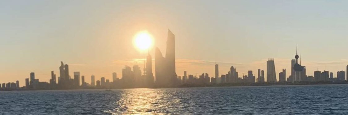 farahkw65's profile banner image