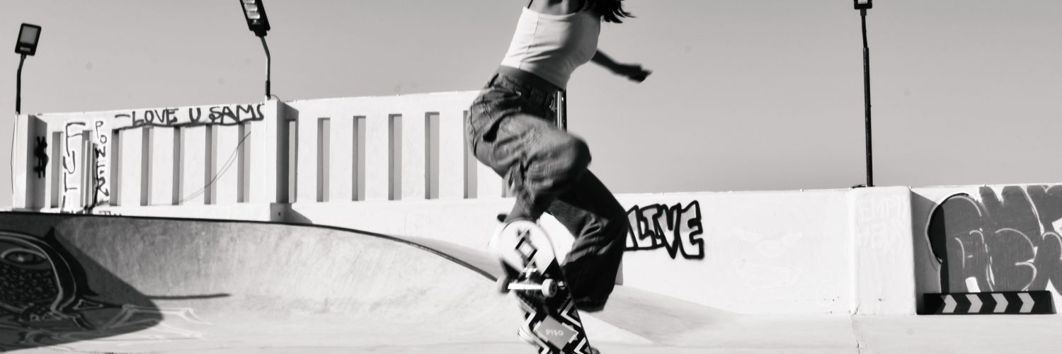 yesserena_'s profile banner image
