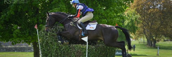 EmmaCarmichael2 Profile Banner