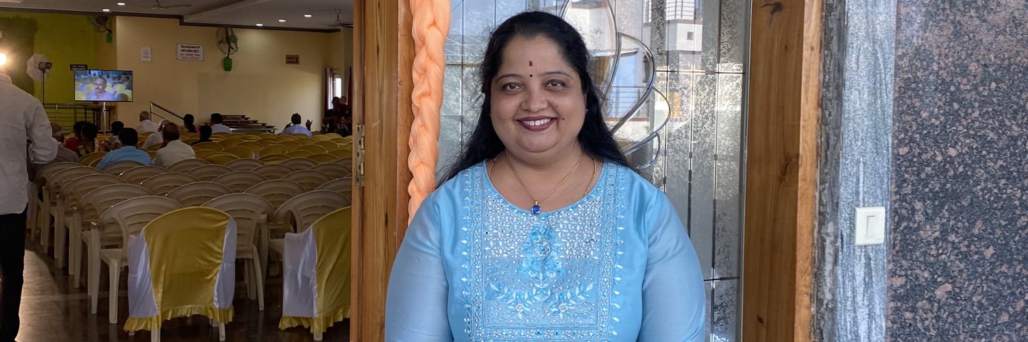 vasumathisanch's profile banner image