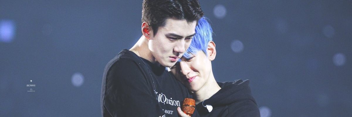 aroamo77's profile banner image