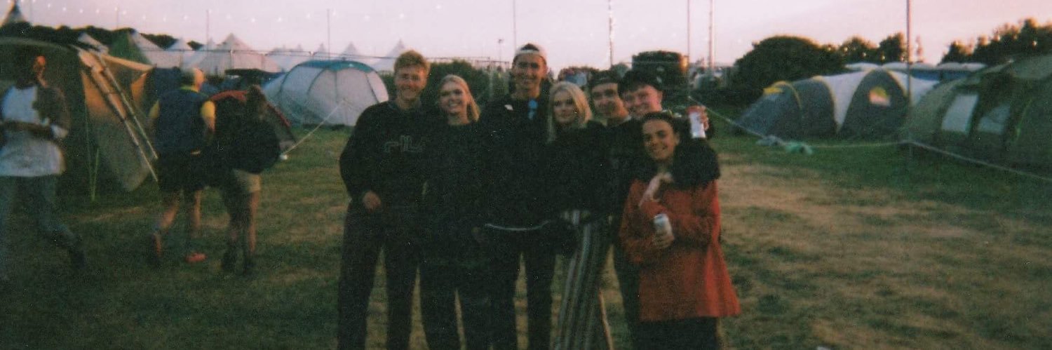 leoniliebert's profile banner image