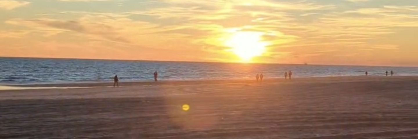 mequeque_'s profile banner image